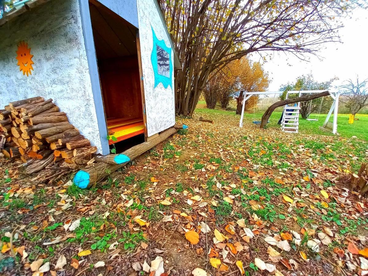 Honey Hill Apartment Fruska Gora Cerevic Dış mekan fotoğraf